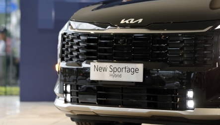 Các hãng xe tại Việt Nam trong cuộc chơi điện hoá: Với Sportage HEV, hệ thống hybrid của KIA Việt Nam có đặc trưng gì?